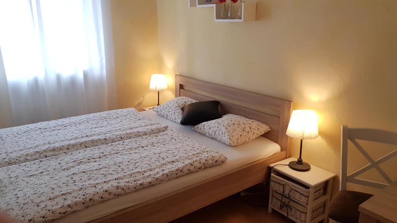 Apartman Lotos ミクロフ エクステリア 写真